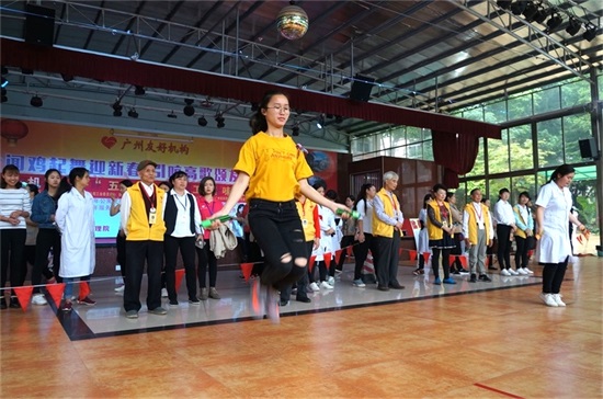 广州友好机构运动会 女孩比靓、紧张精彩的跳绳比赛